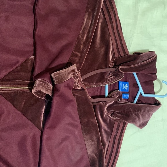 Adidas Originals Maroon Velvet Track Jacket - Picture 4 of 7